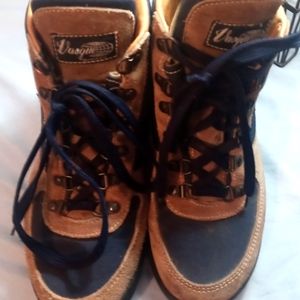 Women's tan and navy blue Vasque hiking boots size 8